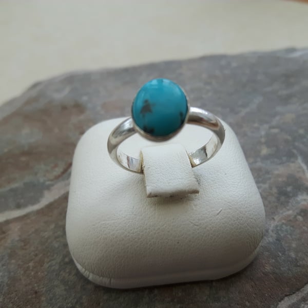 Sterling Silver Ring with Oval Turquoise Gemstone 