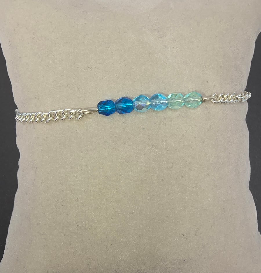 Dark to light blue bar bracelet 