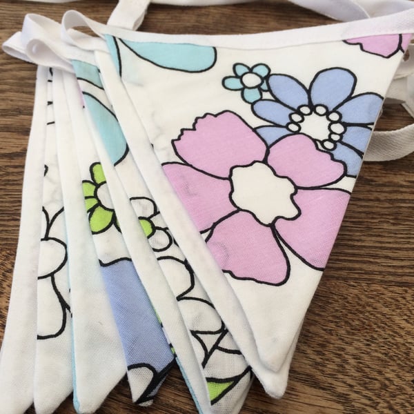 Retro Floral Bunting, Pink & Blue Flowers Fabric SALE 
