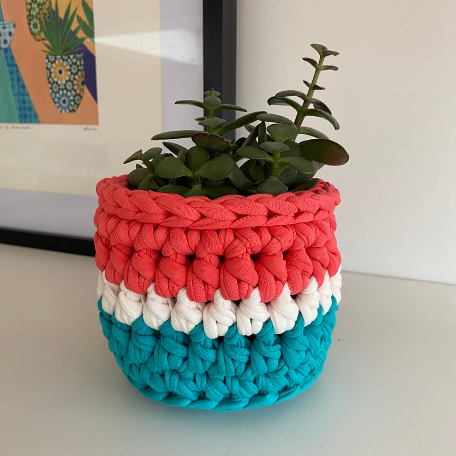 Crochet plant pot cover made with upcycled tshirt yarn - coral mini