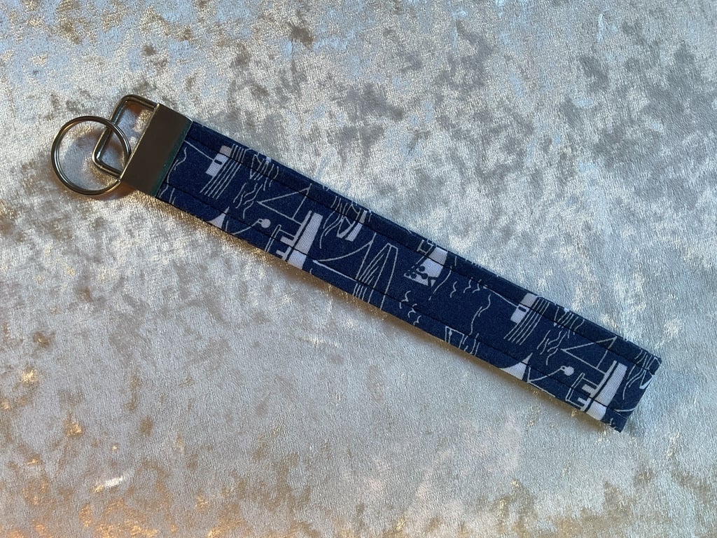 NAVY BOATS WRISTLET KEYRING KEY HOLDER LANYARD FOB CHAIN 