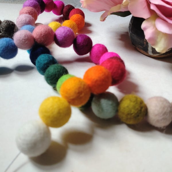 Felt Ball Garland – Bright Colours, 250cm, Handmade Fairtrade Decoration