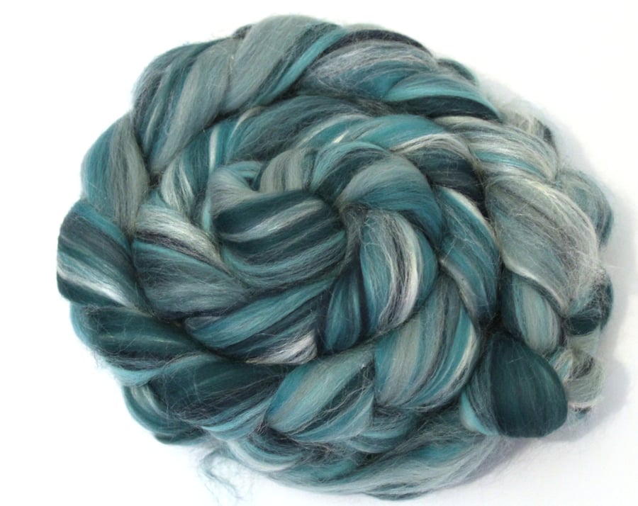 Jade Garden Fine Merino Wool & Silk Combed Top 100g for Spinning and Felting