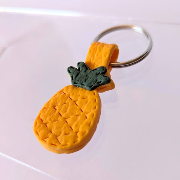 Pineapple keychain 