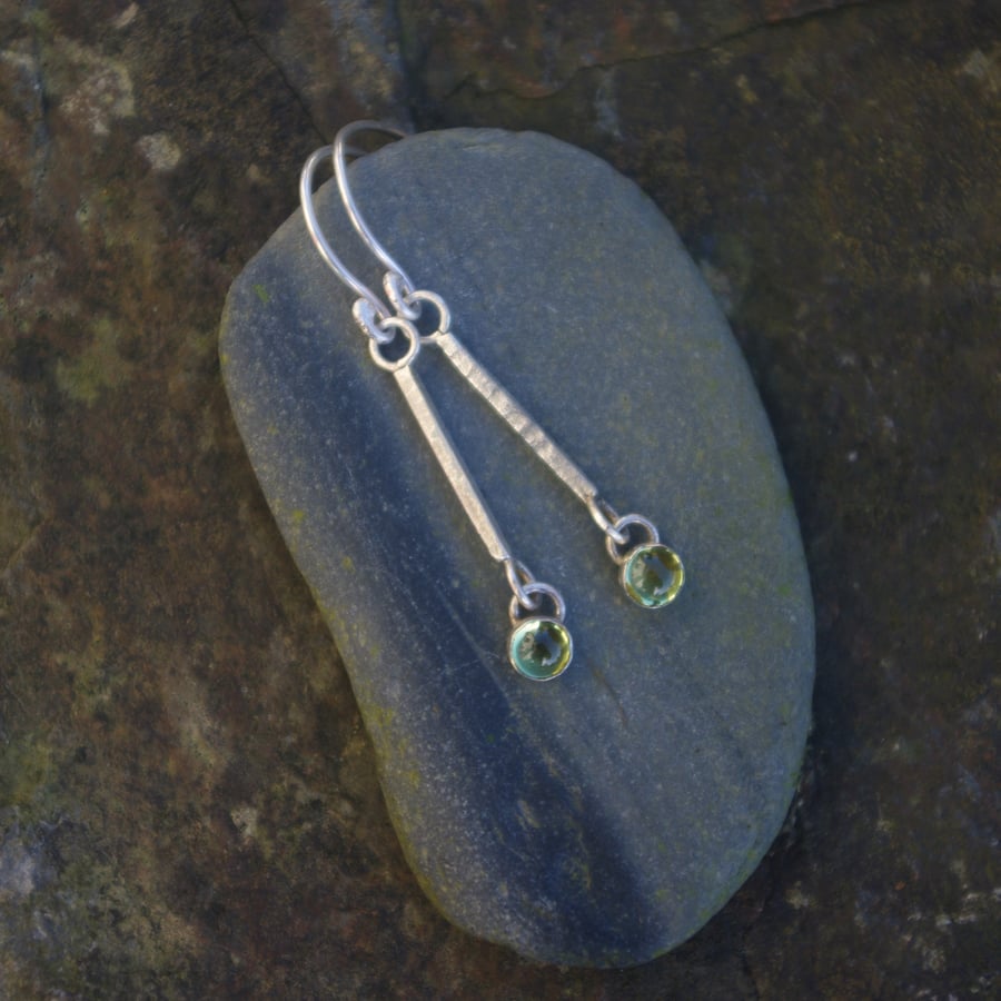 Silver Textured Square Bar Dangle Earrings with Peridot 