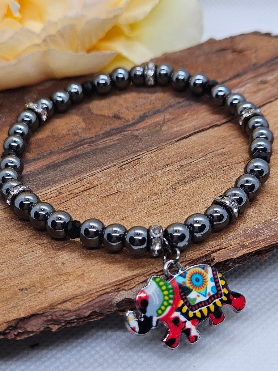 Hematite swarosvski crystal and rhinestone stretch bracelet with elephant charm 