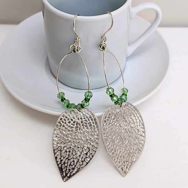 Boho Style Leaf Dangle Earrings in Pale Green