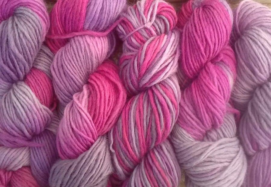 50g Hand-dyed 100% Wool  DK Hydrangea