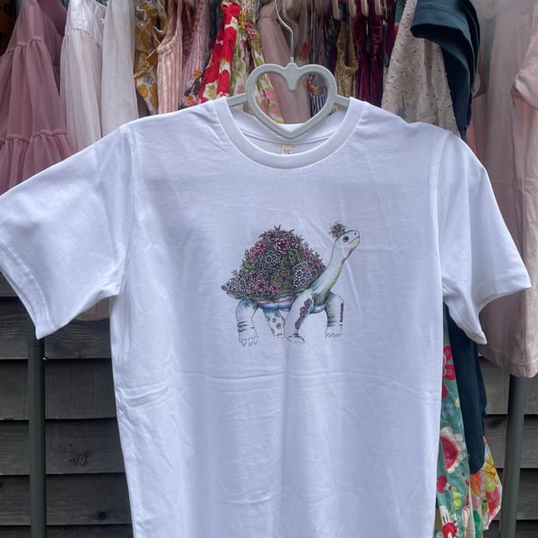 Children's white Tortoise T shirt 11-12yrs