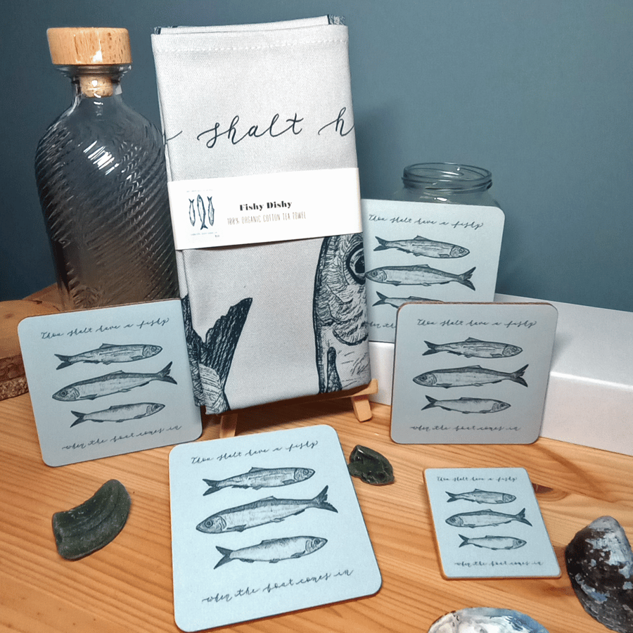 Herring Illustration Eco Gift Set: Tea Towel, x4 Wooden Coasters & Wooden Magnet