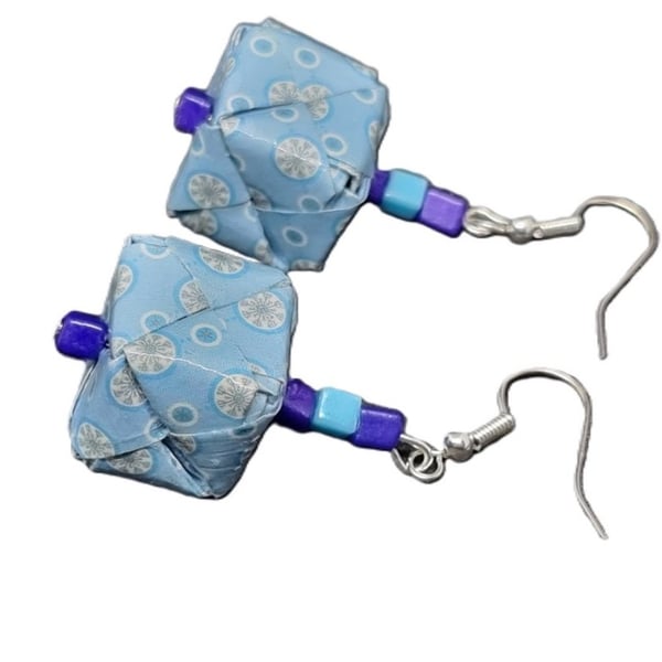 Origami earrings: light blue paper and beads in shades of blue