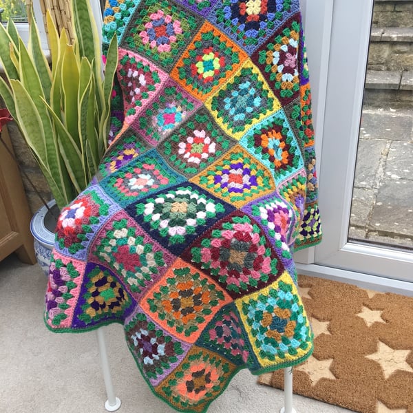 Lawn Green Stargazer Granny Square Lap Blanket