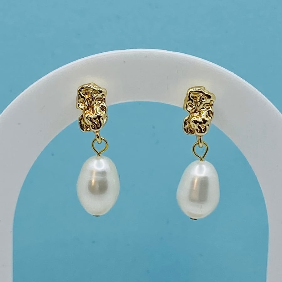 White Oval Freshwater Pearl Gold Plated Earrings