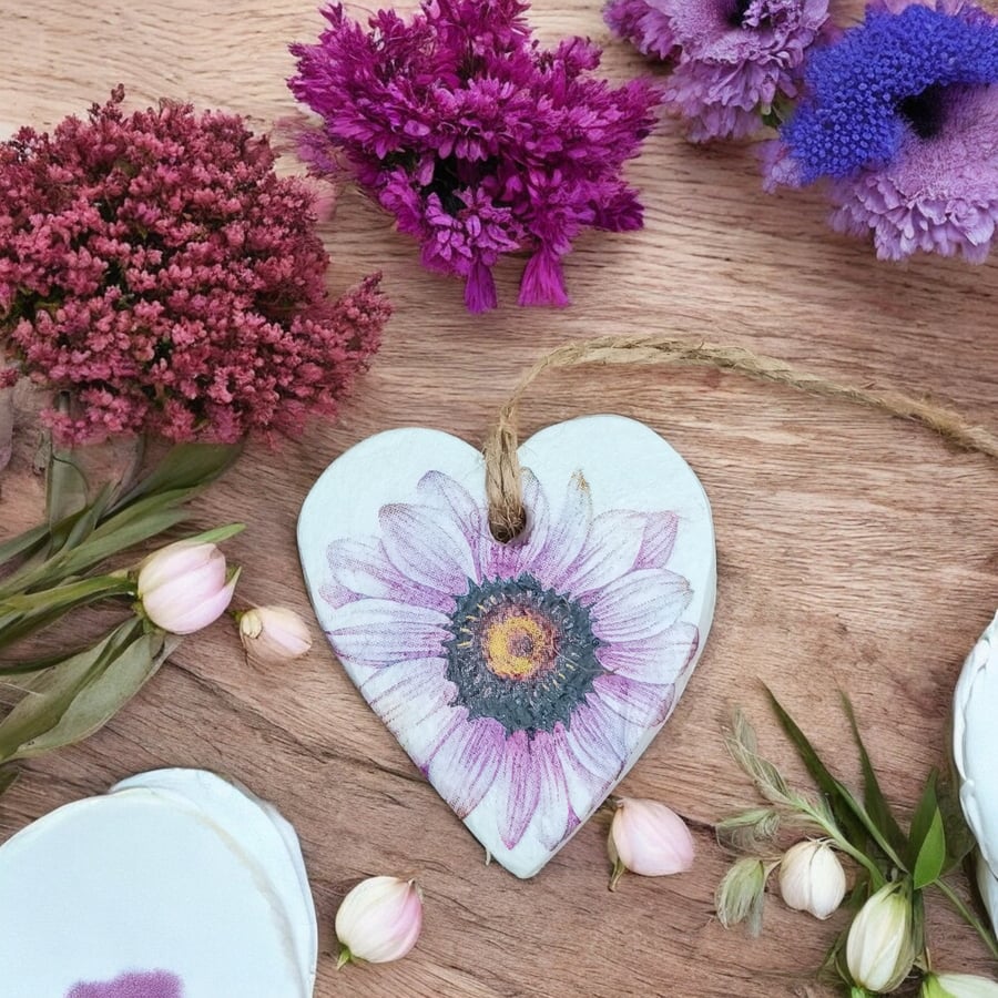 Purple Gerbera Daisy Heart Hanging Diffuser