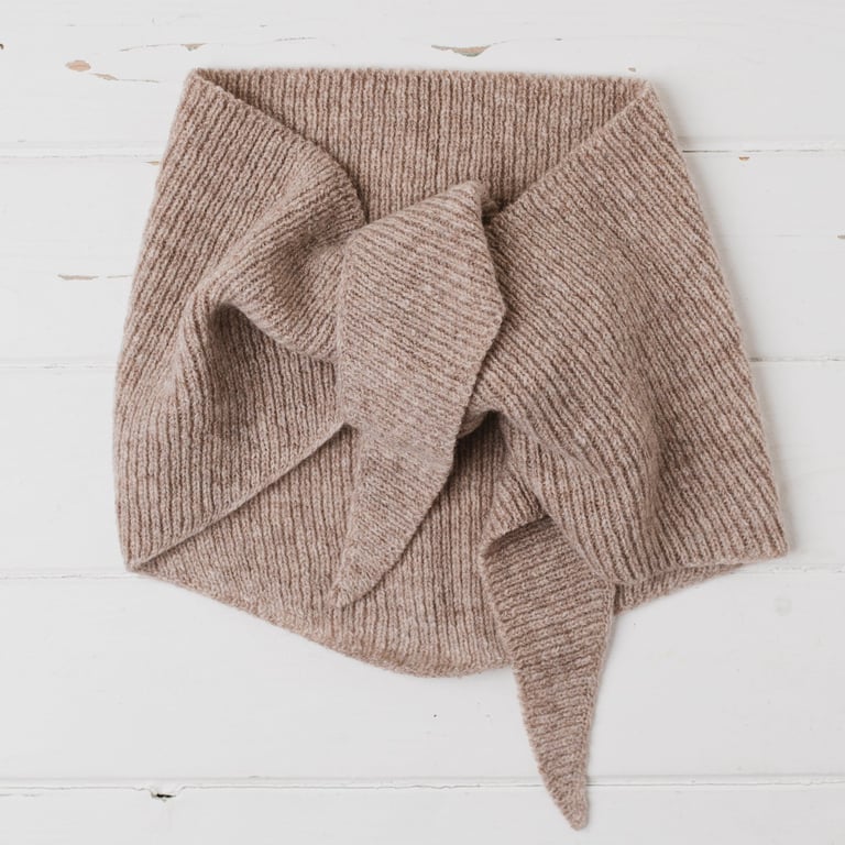 Lambswool neckerchief - cobble