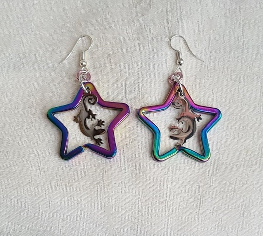 Gorgeous Rainbow Star and Silvery Lizard Earrings - Silver Tone Ear Wires.