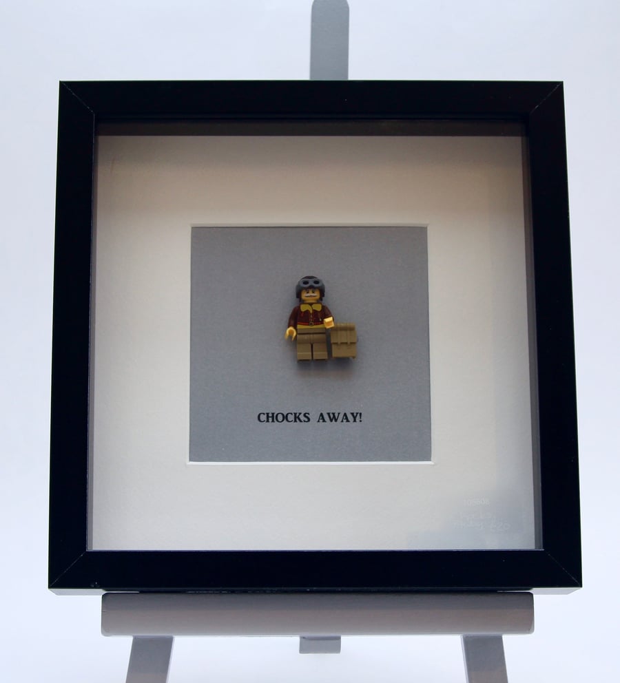 Aviator mini Figure frame.