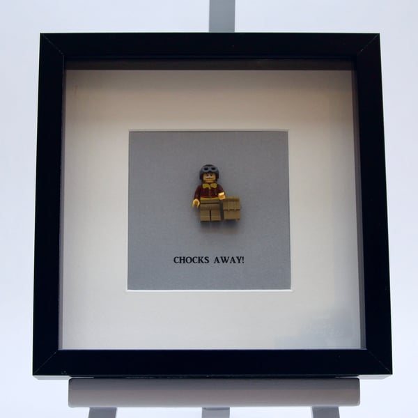 Aviator mini Figure frame.