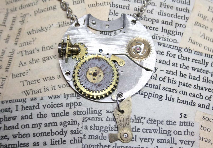 Vintage Pocket Watch Steampunk Necklace
