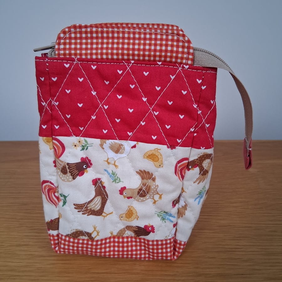 Quilted cotton carton style zipped pouch: Chickens print fabric