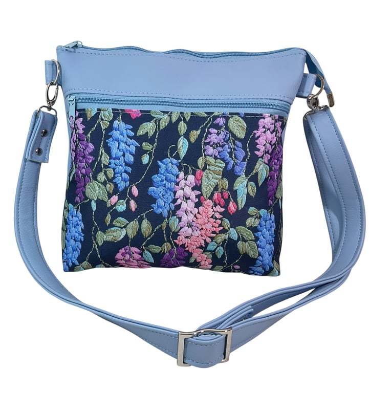 Handbag in faux Leather and floral wisteria print  fabric, medium sized zip top 