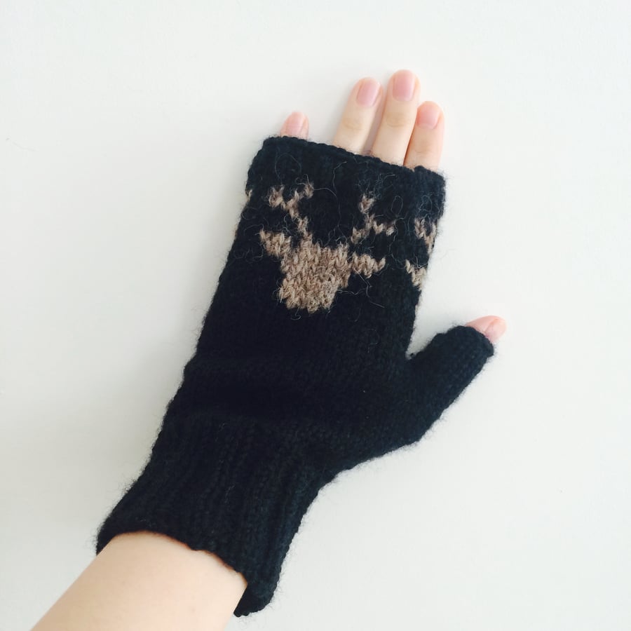 Black Fingerless Gloves - Scandinavian Christmas Reindeer Unisex
