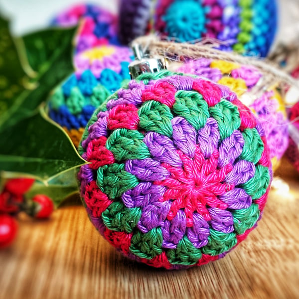 Crochet Christmas Bauble, Christmas Tree Decoration, Hanging Decoration