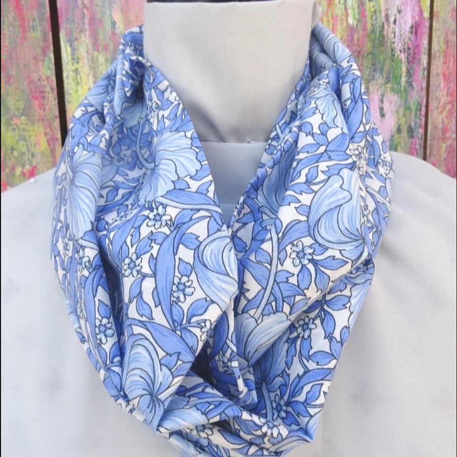 Liberty Print Scarf. Tana Lawn Cotton William Morris Pimpernel ( Pale Blue ). 