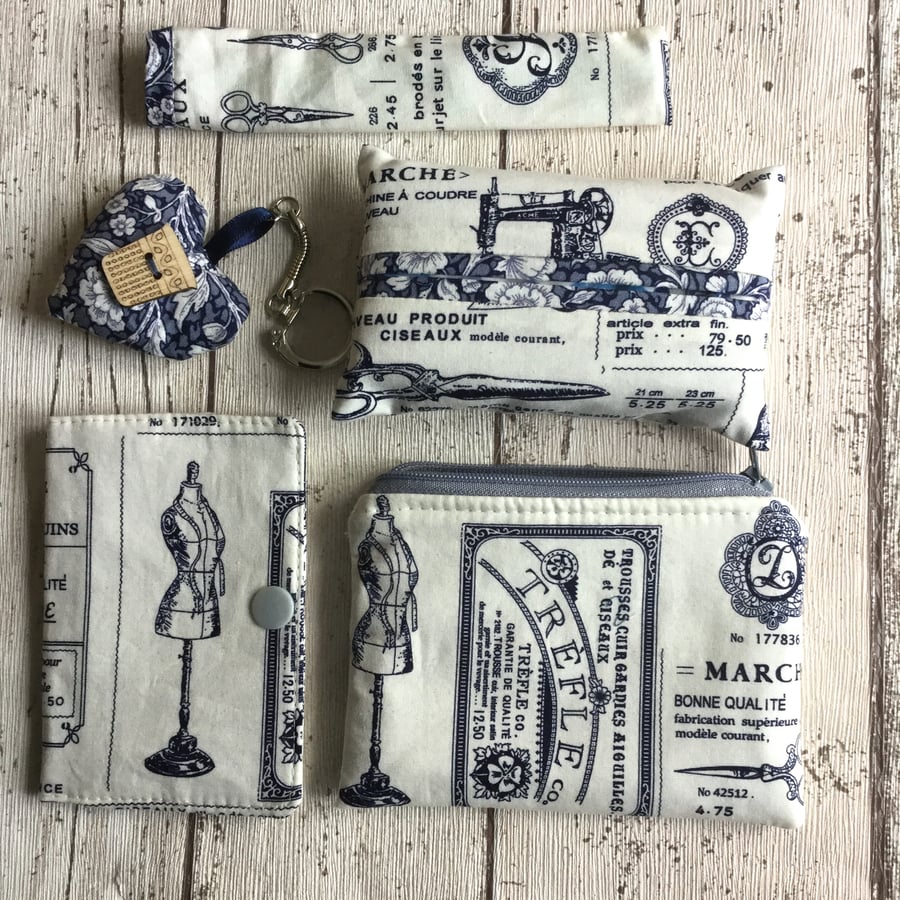 5 Piece Handbag Accessory Set in a Sewing Themed Fabric