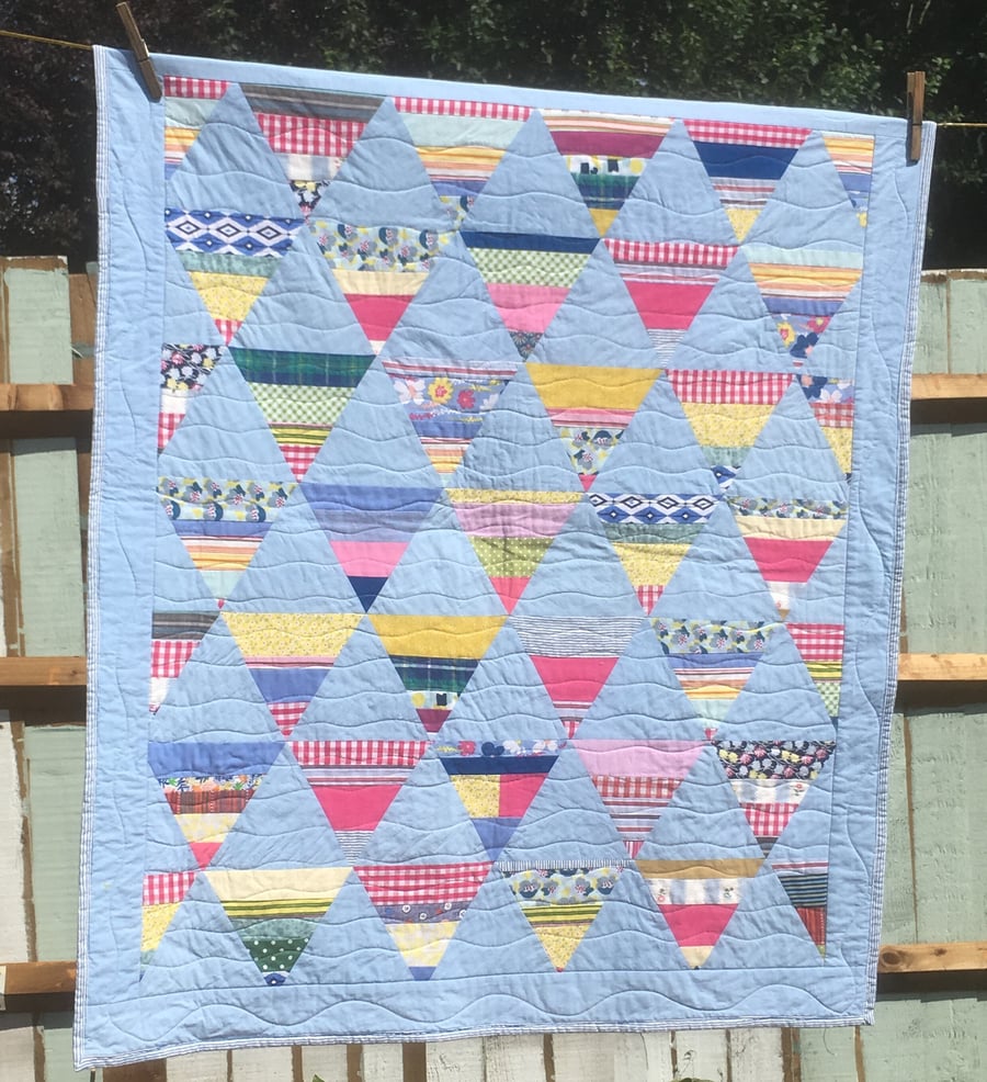 Multicoloured Triangle Baby Quilt