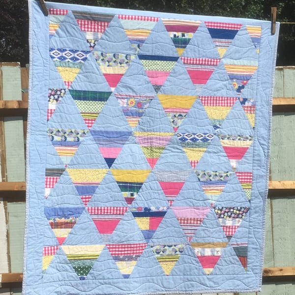 Multicoloured Triangle Baby Quilt