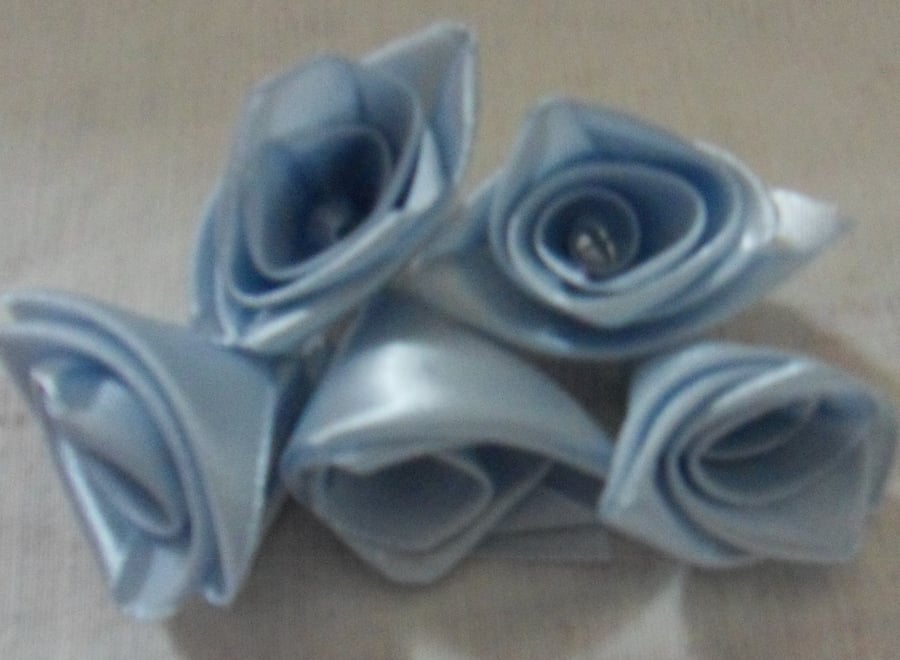 Homemade Blue ribbon rose embellishments. 5 in a pack.  Free postage