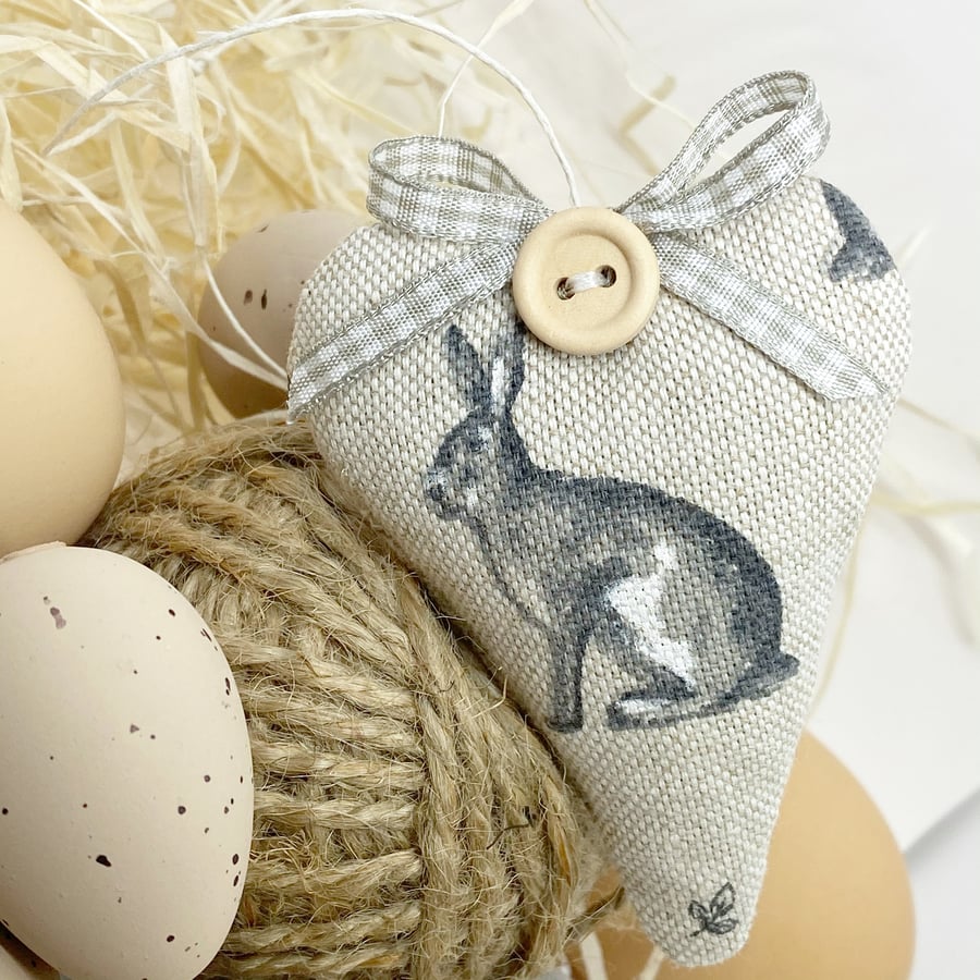 EASTER BUNNY LAVENDER HEART