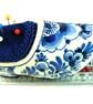 Delft clog pin cushion  - Image 7