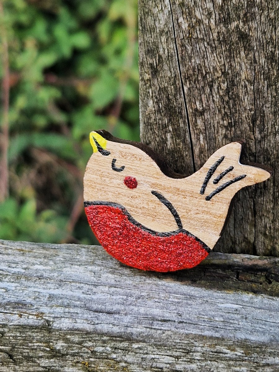Robin pin, Robin jewellery, Handpainted robin brooch, Robin gift