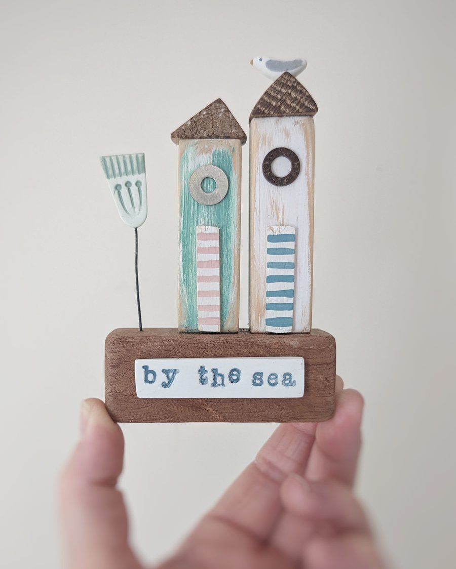 Little Wooden Sea Huts with Clay Flower 'By the Sea'