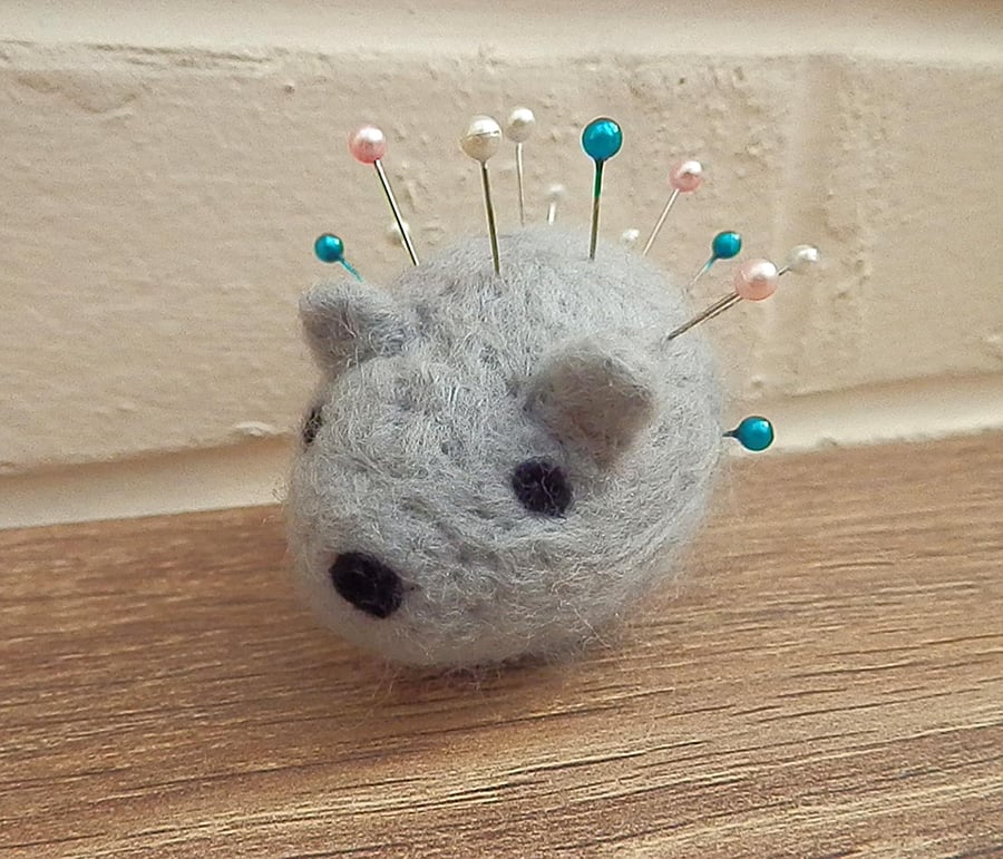 Cute Needlefelt Hedgehog Pin Cushion