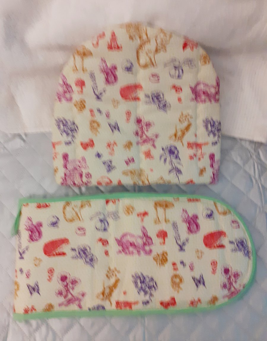 Pretty Garden Tea cosy and oven glove set