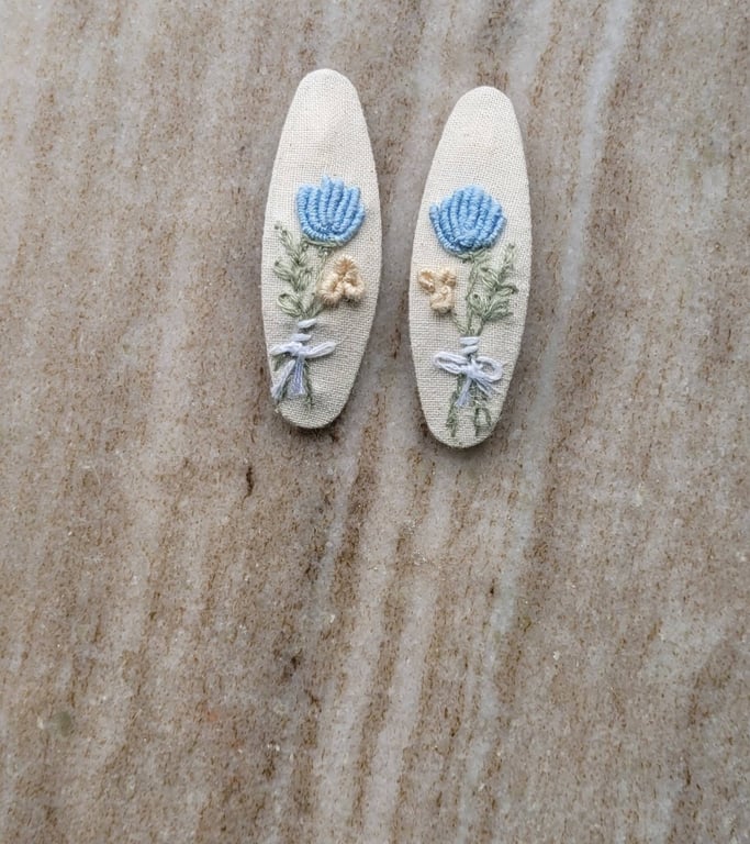 bunch of flowers clip, summer holiday, gift for girls, blue 