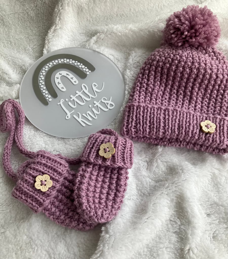 Hand Knitted ‘Kenzie’ Baby Girl’s Hat & Mitts (0-6 months)