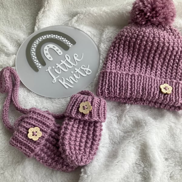 Hand Knitted ‘Kenzie’ Baby Girl’s Hat & Mitts (0-6 months)