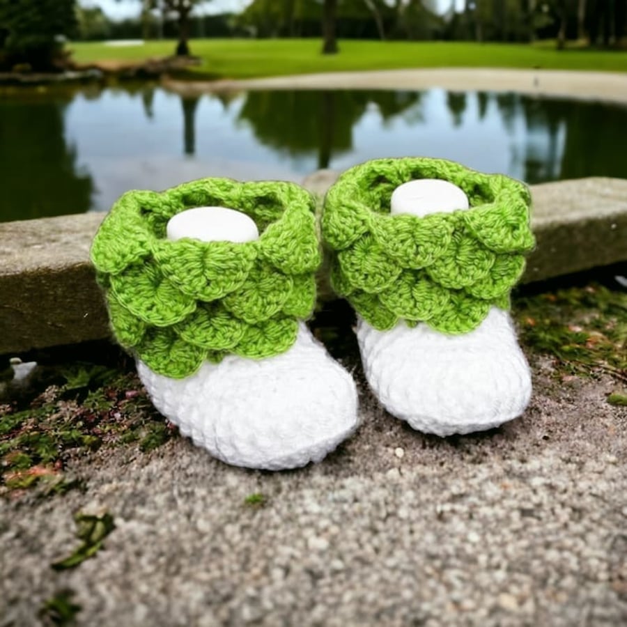 Hand crochet baby booties crocodile stitch green and white Seconds Sunday