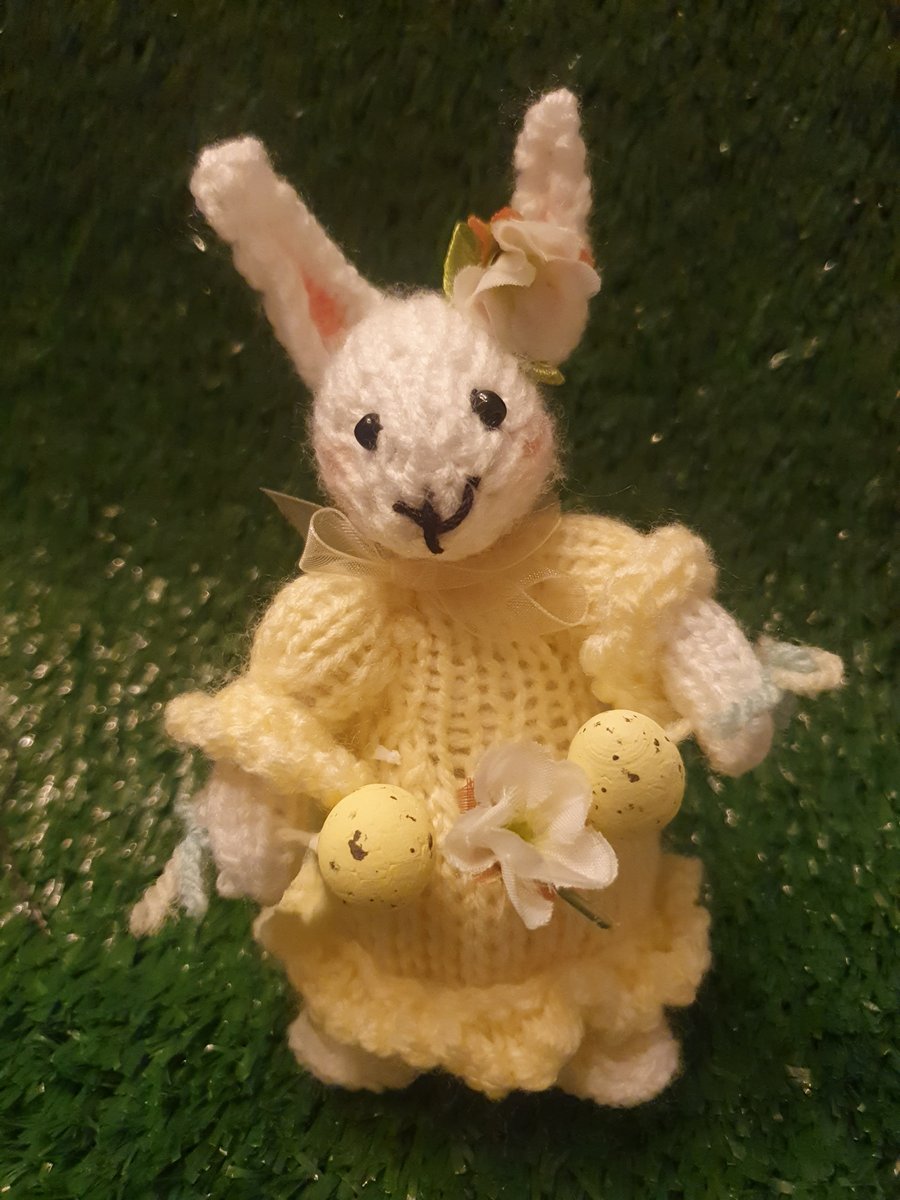 Handknitted Mini Bunny- Primrose