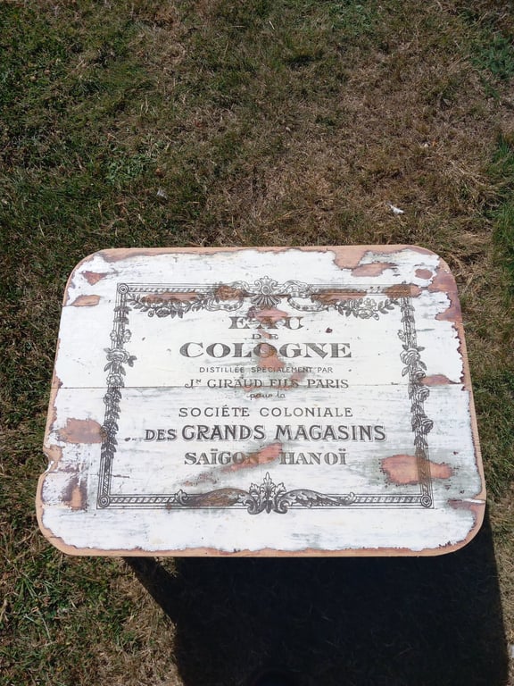 small occasional table with french engraving