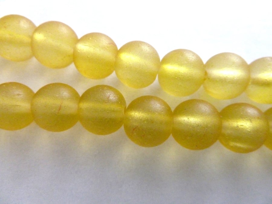 8mm yellow frosted beads