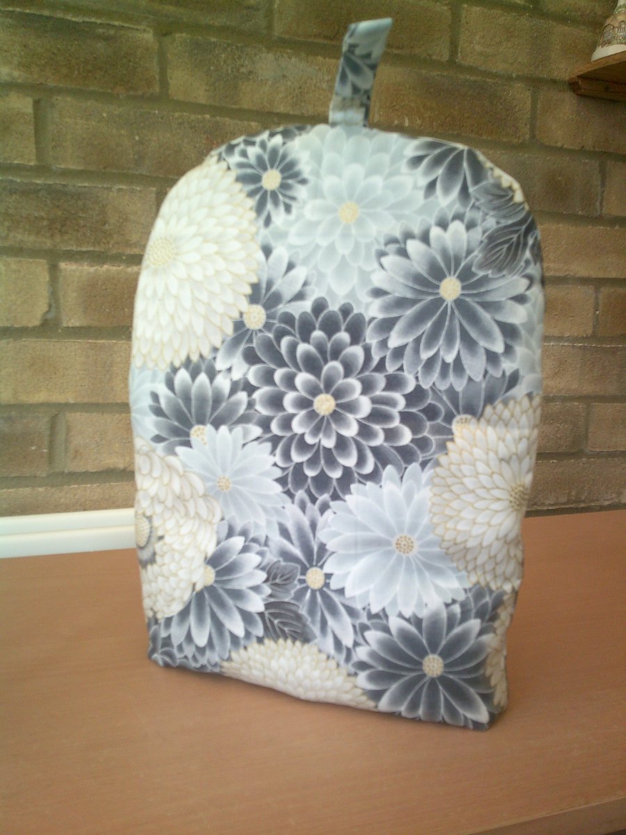 Dark Grey, Light Grey and Cream Daisy Like Flowers Small Coffee Pot Cosy