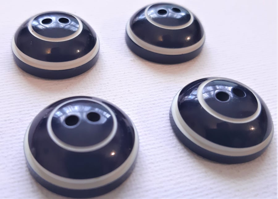 22mm Vintage chunky navy blue and white 2-hole buttons