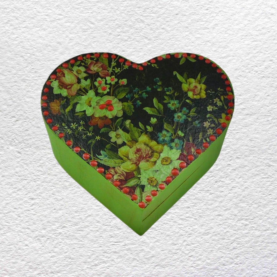 Heart: Decorated Wooden Trinket Keepsake Box 13cm