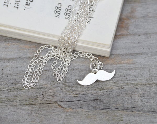Moustache Necklace In Sterling Silver