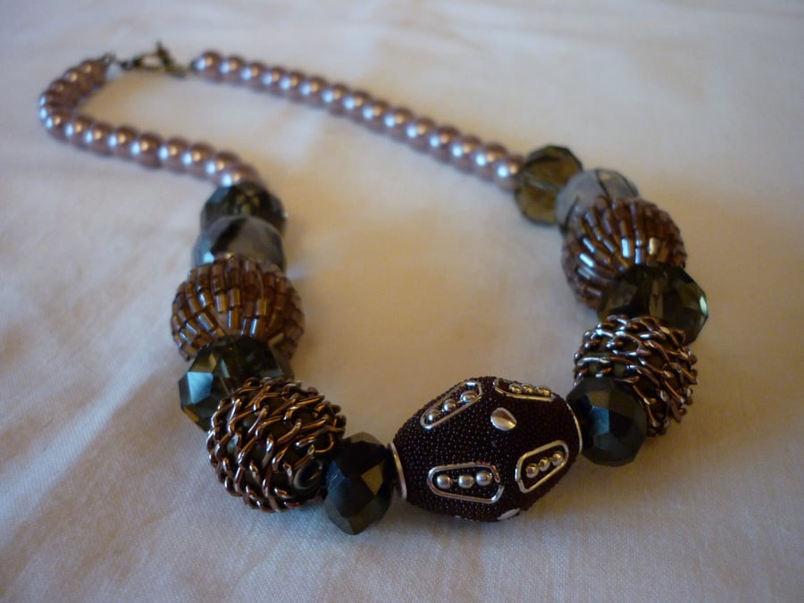 LATTE AND SHADES OF BROWNS NECKLACE.  